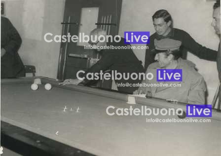foto 6 - Fasanello impegnato in una partita all'italiana (1964)
