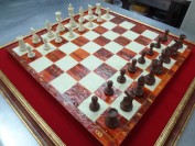 Fiasconaro omaggia lo scacchista Antonio Ingroia con un’opera di cioccolato decorata dal castelbuonese Francesco Baio