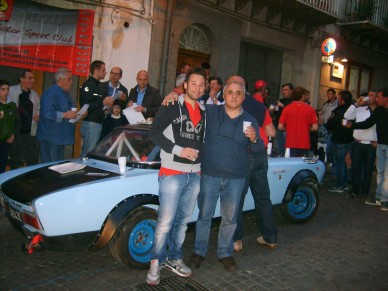 Aria di festa in via Vittorio Emanuele per la partecipazione alla 98° Targa Florio di Martorana e Alessi. [LE FOTO]