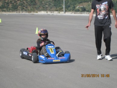 Corsi di avviamento al Go-Kart per bambini di 6/11 anni. Prossimo appuntamento sabato 7 giugno presso l' area di Piano Marchese