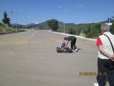 Corsi di avviamento al Go-Kart per bambini di 6/11 anni. Prossimo appuntamento sabato 7 giugno presso l' area di Piano Marchese