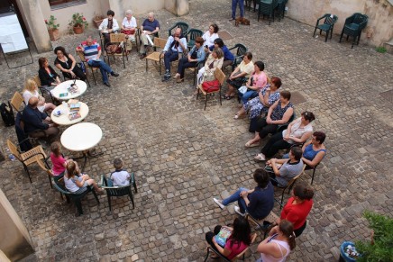 Consegnati i libri in lingua rumena alla biblioteca comunale di Castelbuono
