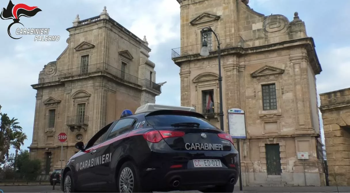 Rapina a mano armata in centro a Palermo. In arresto 23enne